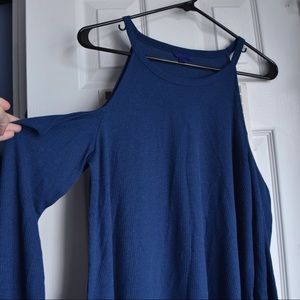 Blue Aeropostale cold shoulder top-never worn